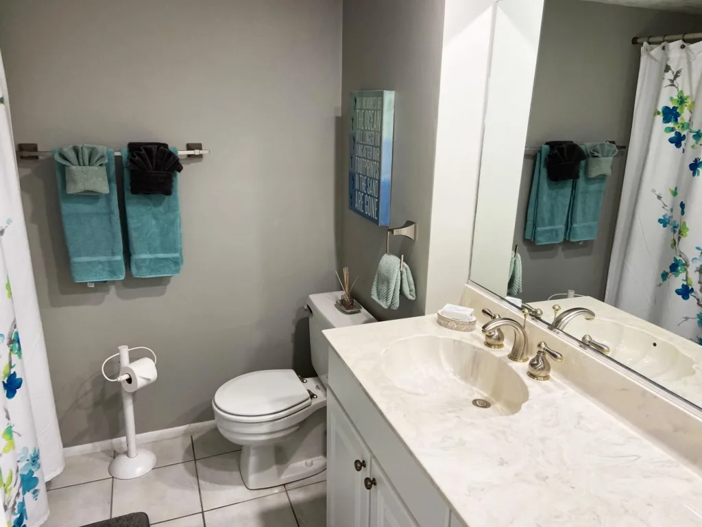 Rooftop Vibes – 2BR Loft in Tamarind on Manasota