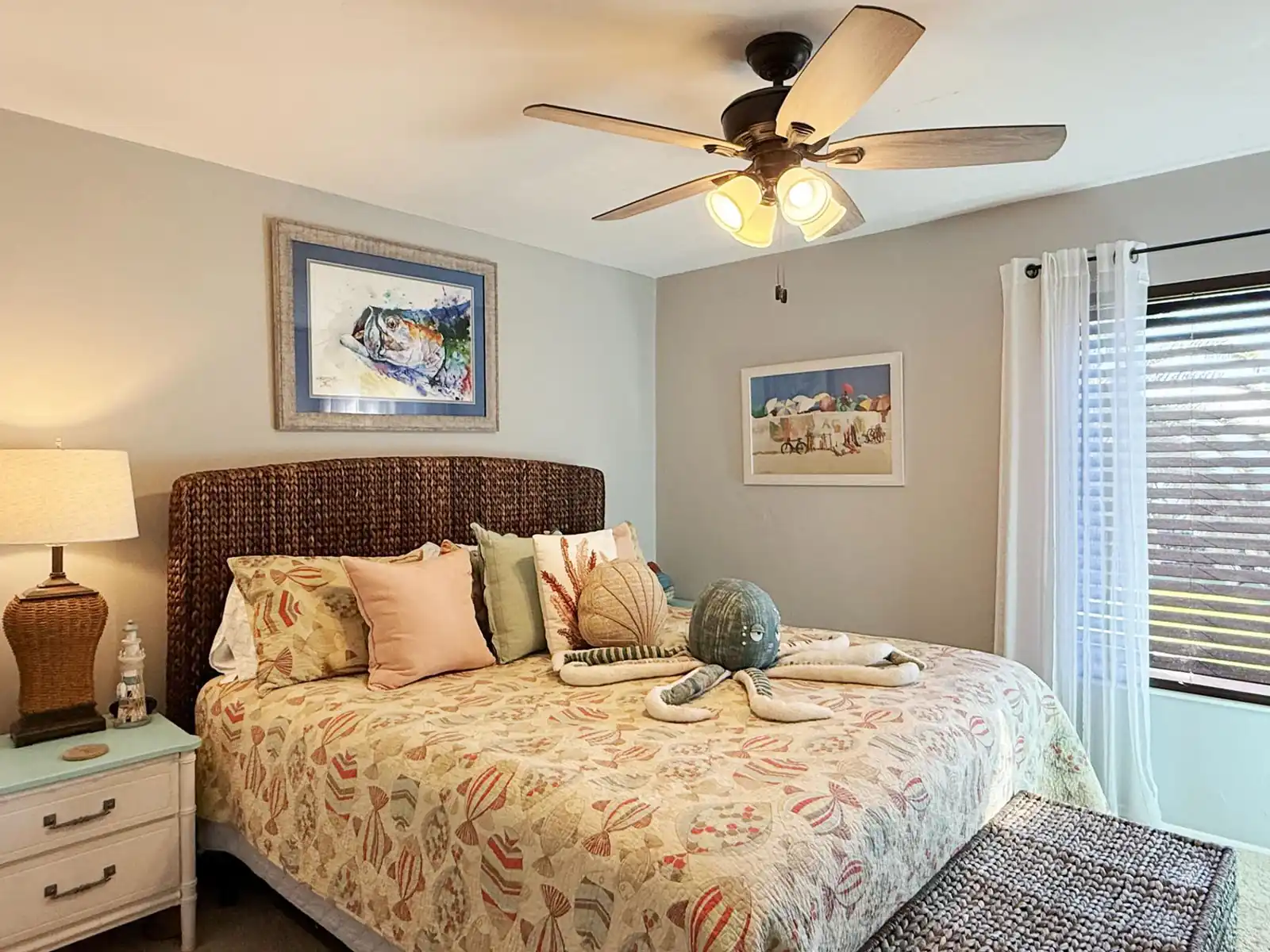 Tamarind 3BR Loft – Beach Vibes & Bay Views