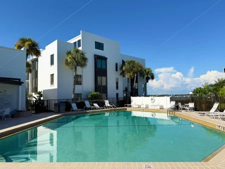 Tamarind Gulf & Bay 1BR w/ Pool & Beach Access