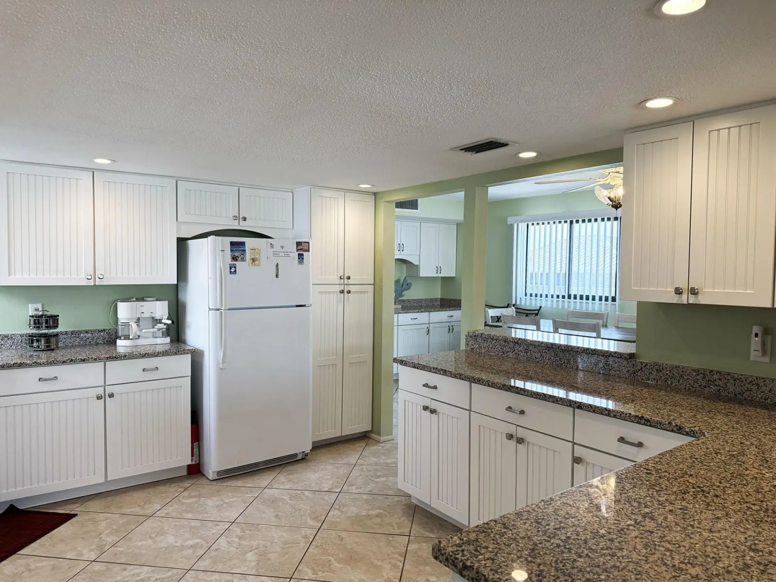 Bayside 2BR Condo at Tamarind - Private Sun Deck