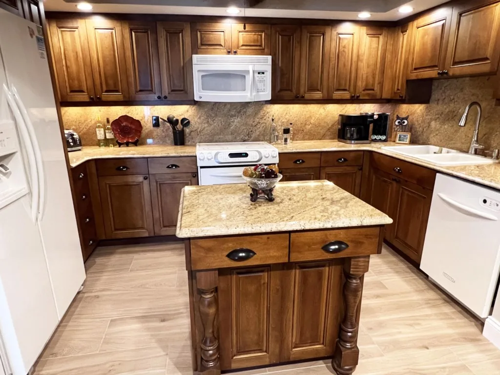 Waterfront Luxury - Bay Breezes & Loft Lounge