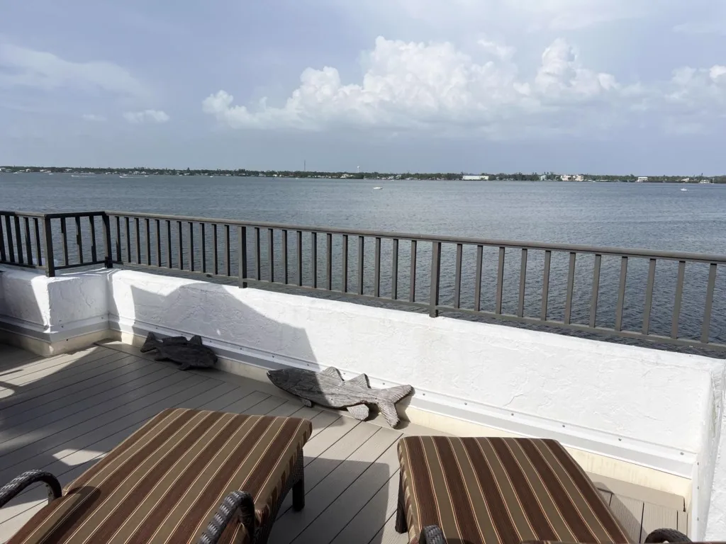 Waterfront Luxury - Bay Breezes & Loft Lounge