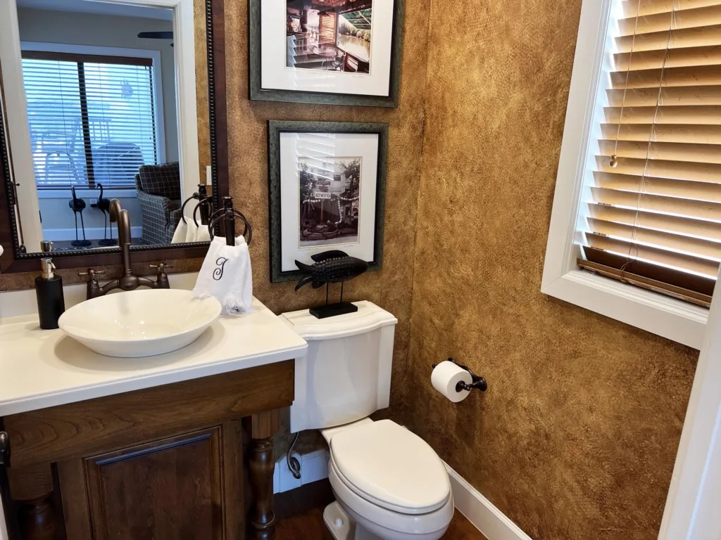 Waterfront Luxury - Bay Breezes & Loft Lounge