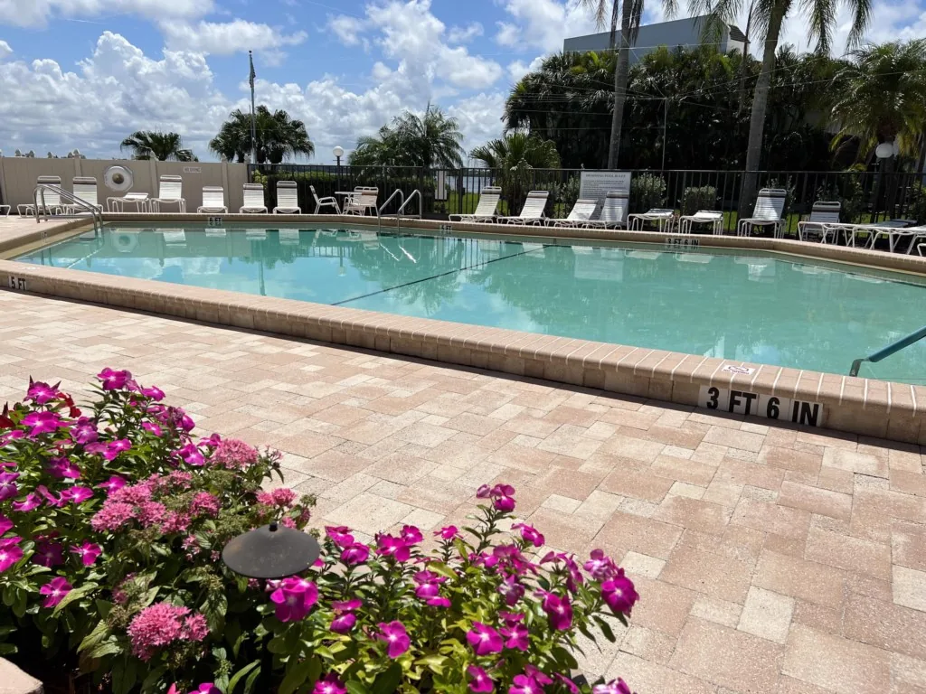 Waterfront Luxury - Bay Breezes & Loft Lounge