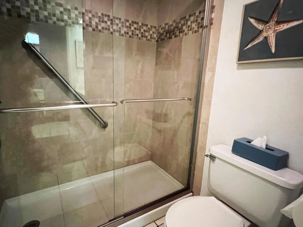 Open Deck – 2BR Loft Condo with Bay Views