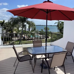 Tamarind 2BR+Loft - Bay Views & Sun Deck