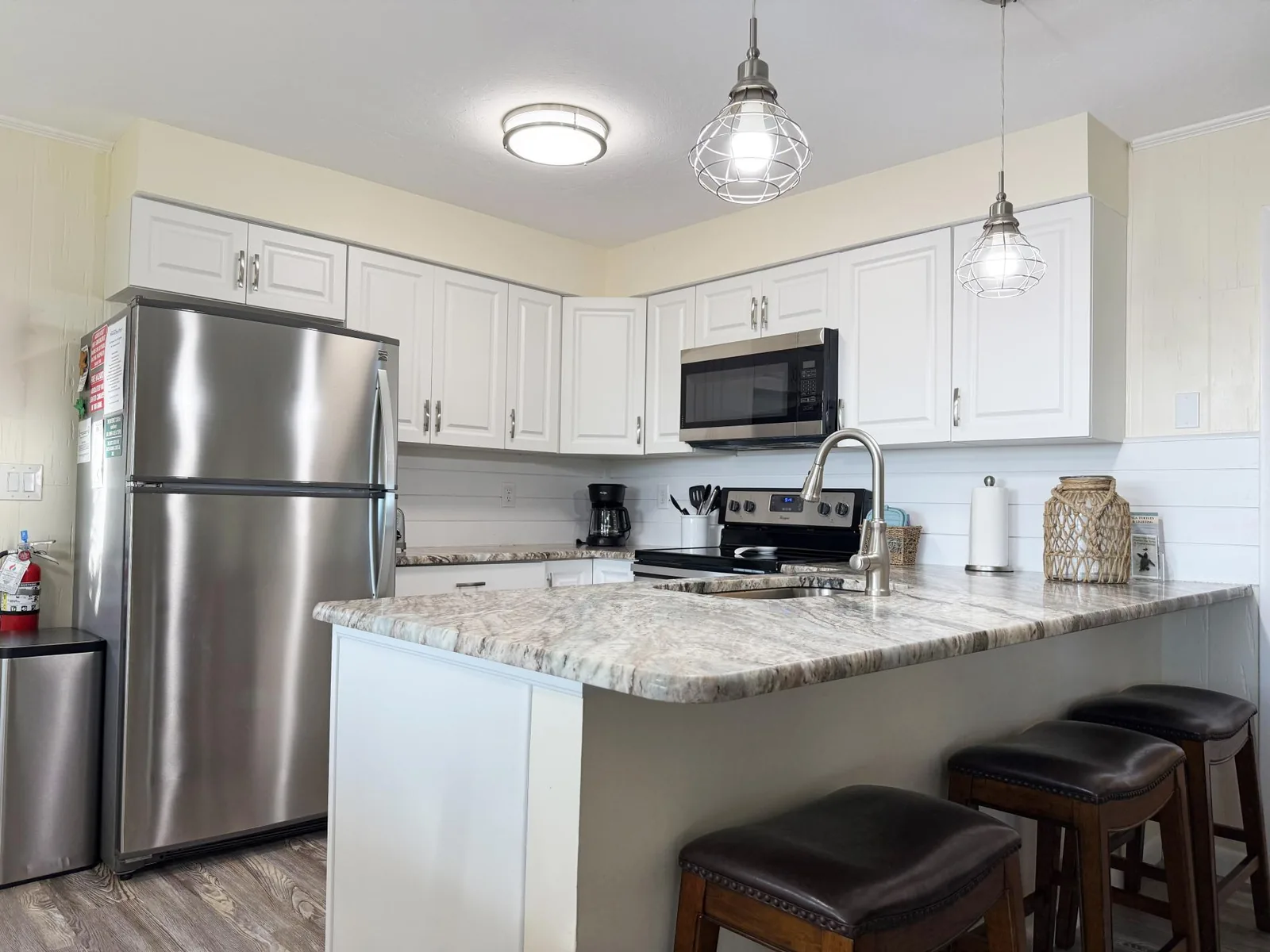 Suite #6 - The Highview