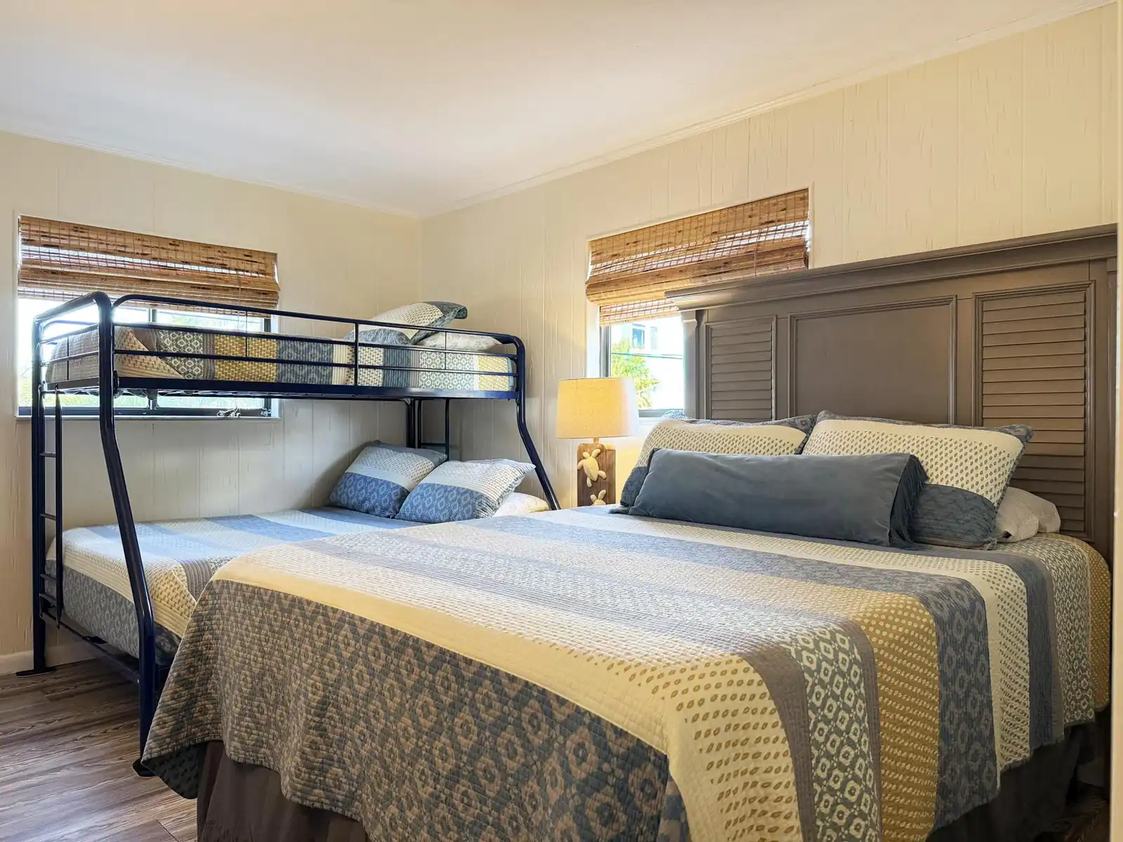 Suite #6 - The Highview