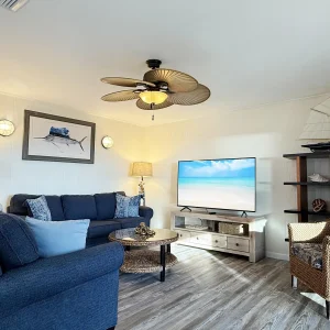Suite #6 - The Highview