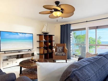 Suite #6 - The Highview