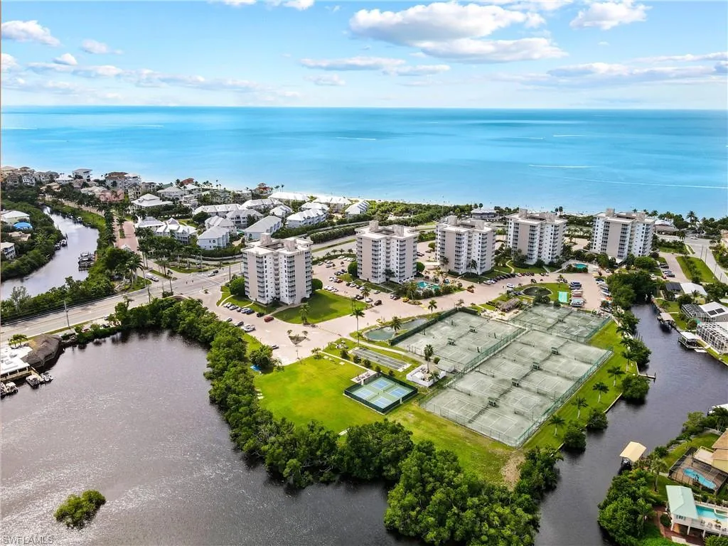 9th-Floor Beach Condo Gulf Views & Heated Pools