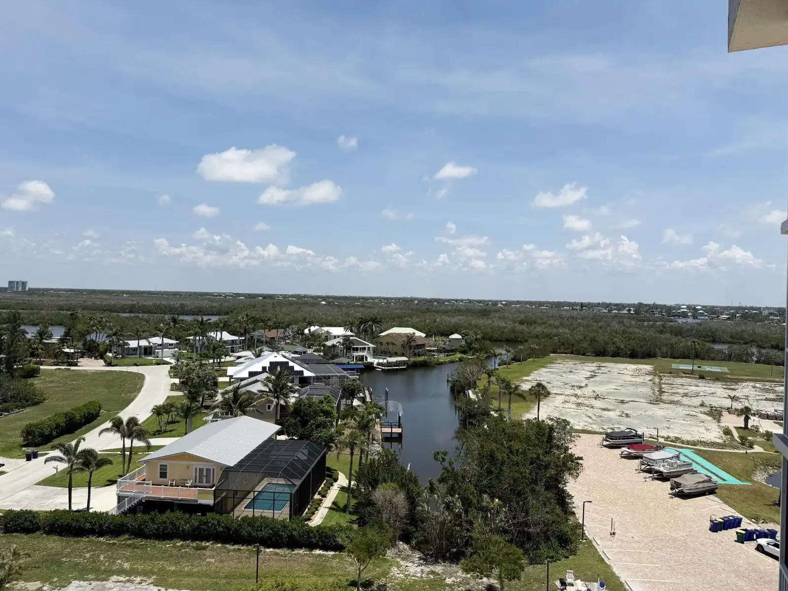 9th-Floor Beach Condo Gulf Views & Heated Pools