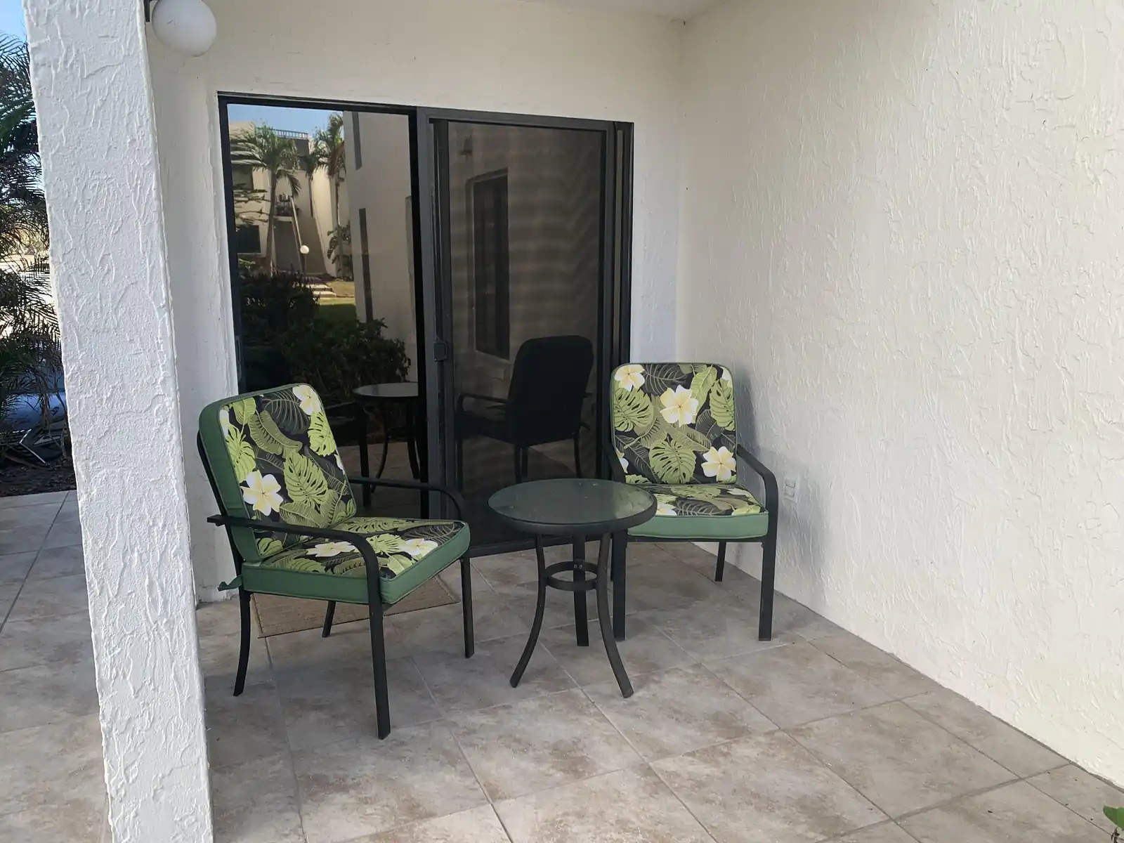 Gulf-Side Retreat – 2BR Ground-Floor Condo