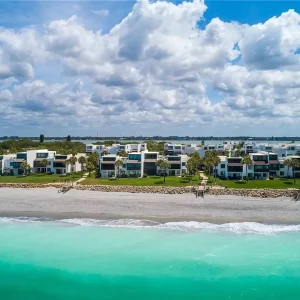 Tamarind Escape – Poolside Views & Bay Breeze