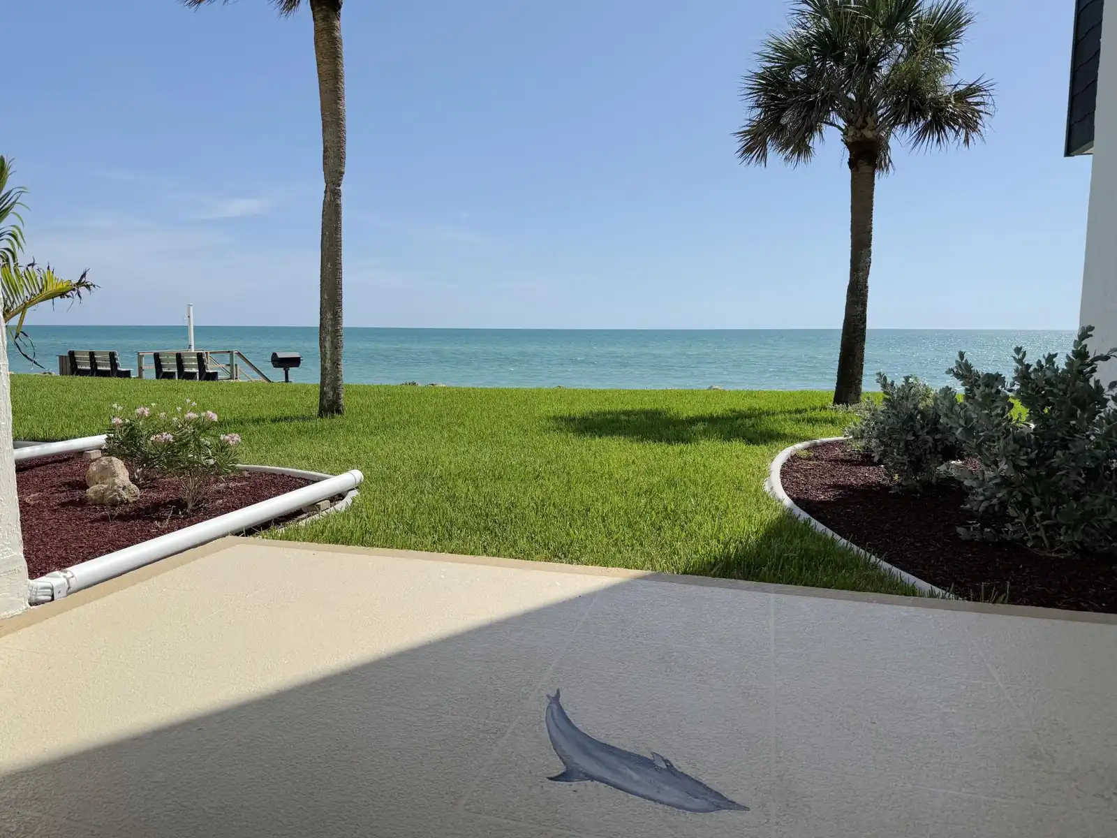 Direct Gulf Views - Beachfront Stay at Tamarind