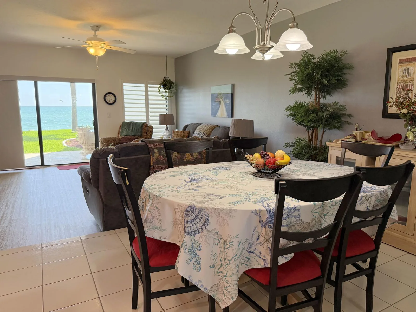 Direct Gulf Views - Beachfront Stay at Tamarind