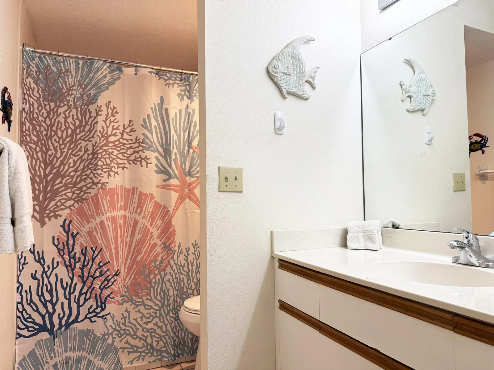 Coastal Comfort – 2BR Condo in Fiddlers Green