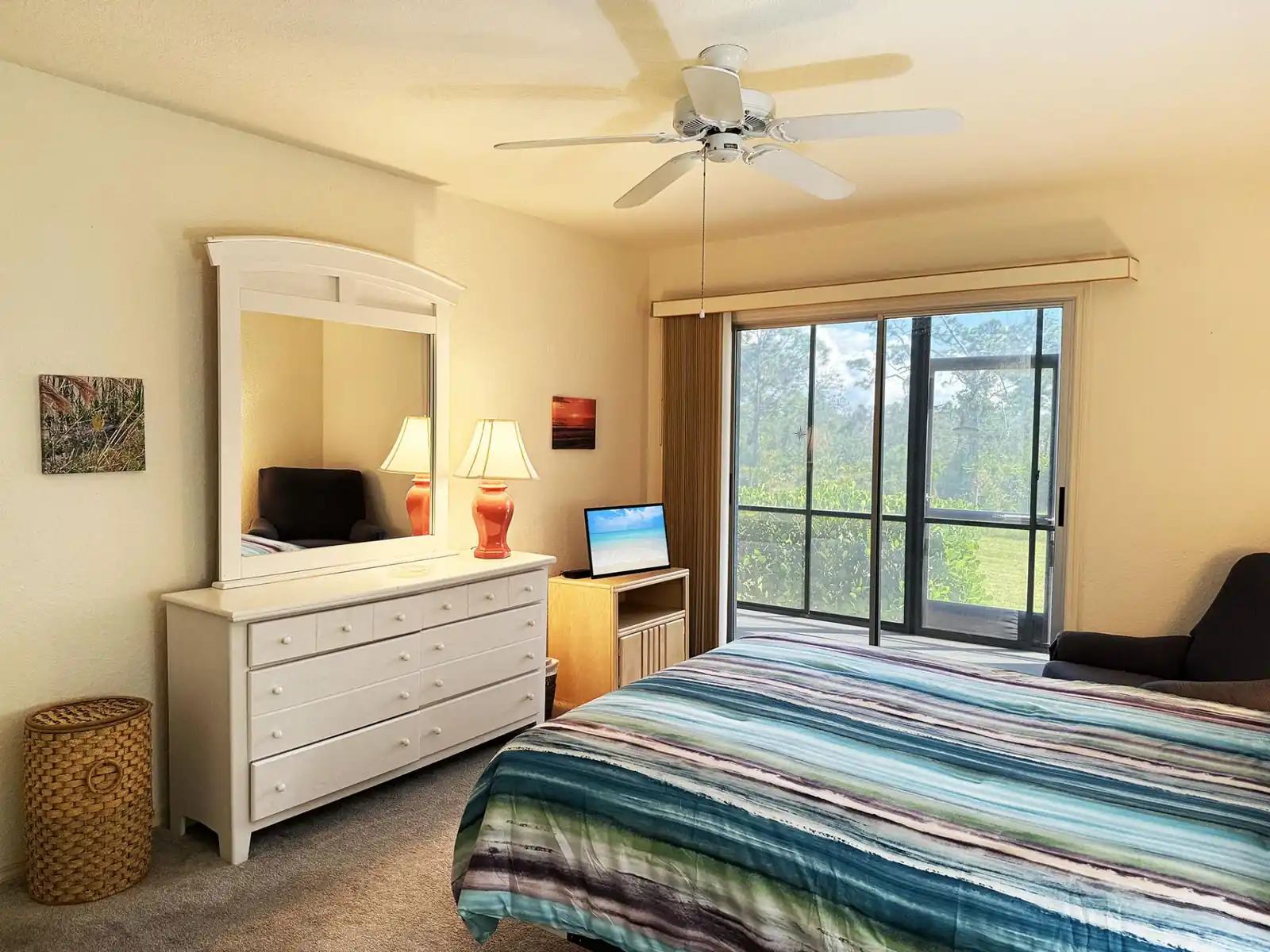 Coastal Comfort – 2BR Condo in Fiddlers Green