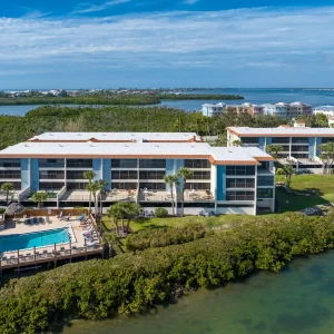 2BR Sandpiper Key – Bright, Stylish & Coastal