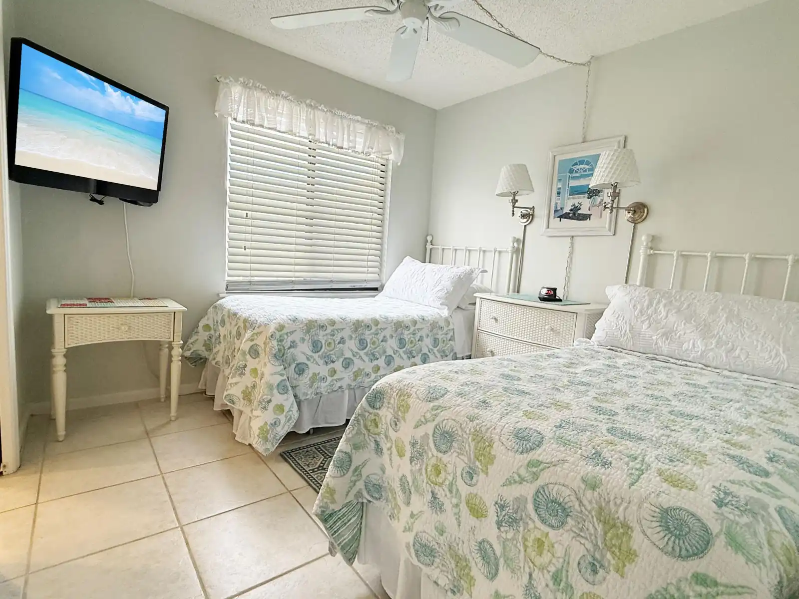 Sunburst Escape w/ Heated Pool, Dock & Beach