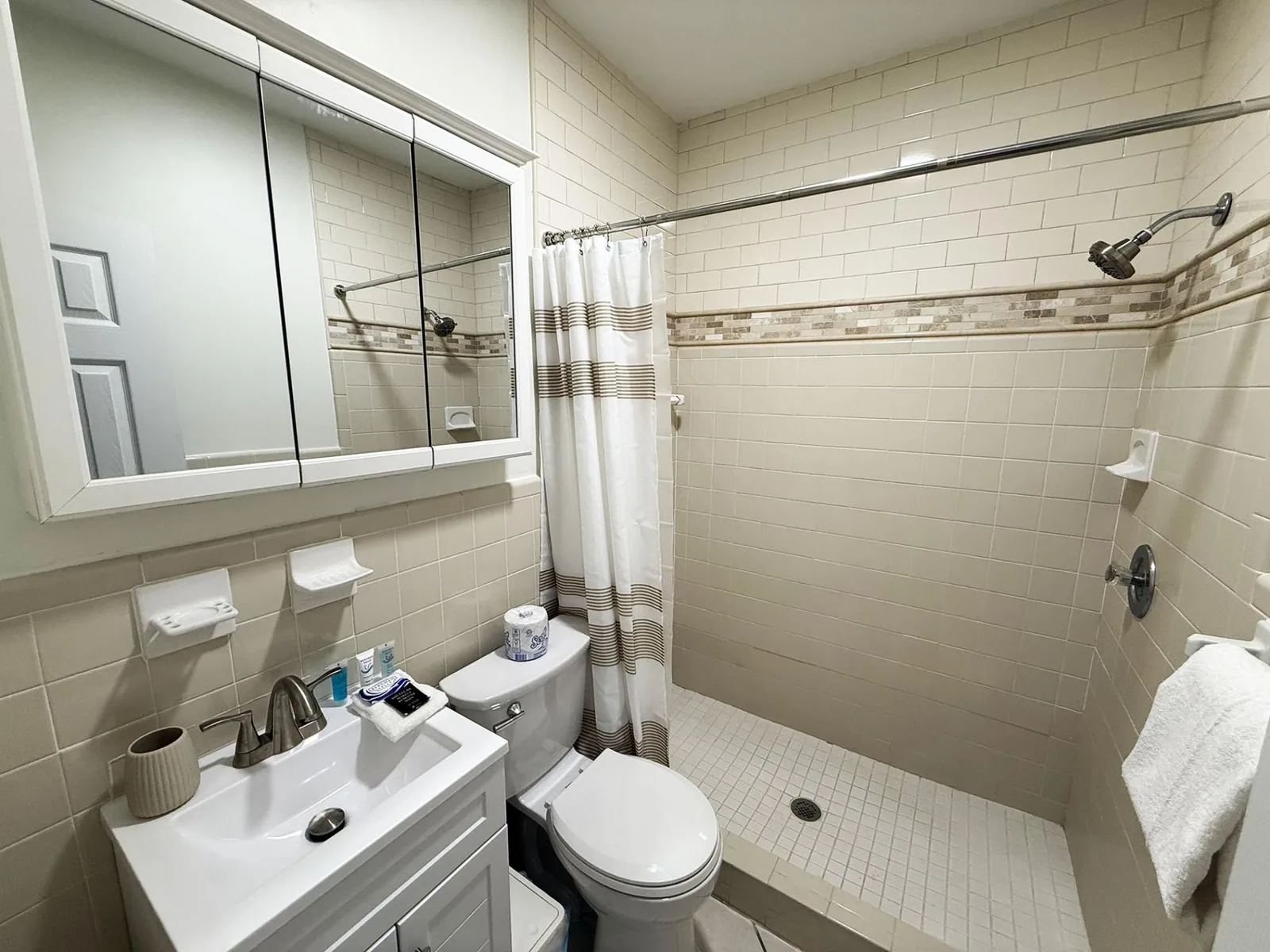 King 1BR – Venice Villas on Golden Beach Sleeps 4