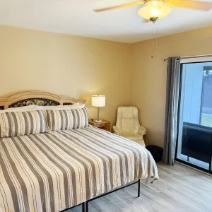 Venice Villas 1BR – King w/ Screened Porch