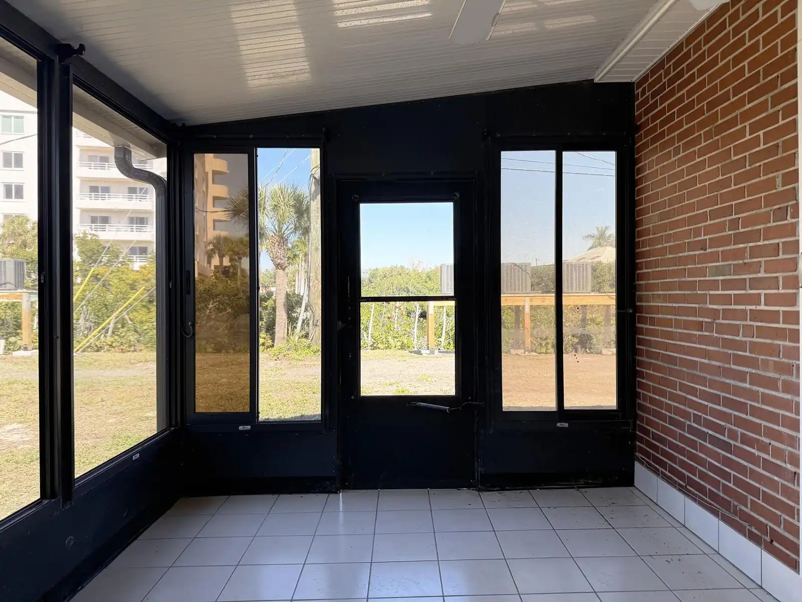 Venice Villas King 1BR – Corner Unit