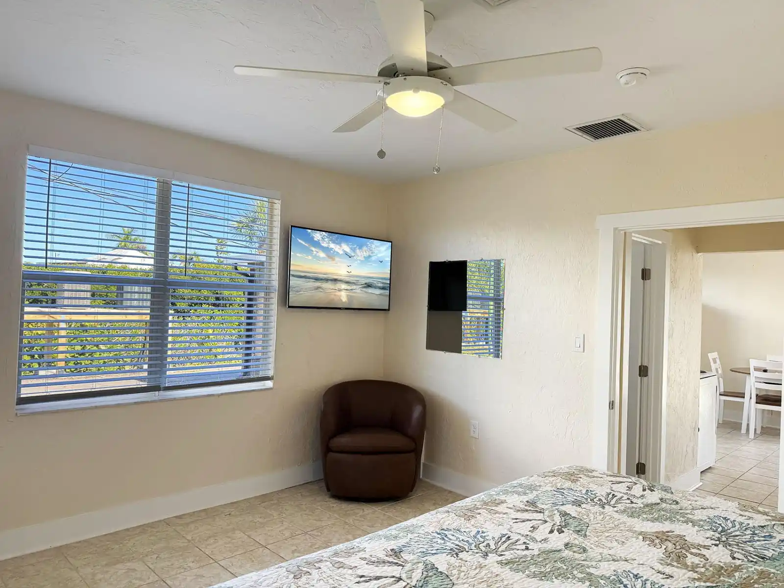 Venice Villas King 1BR – Corner Unit