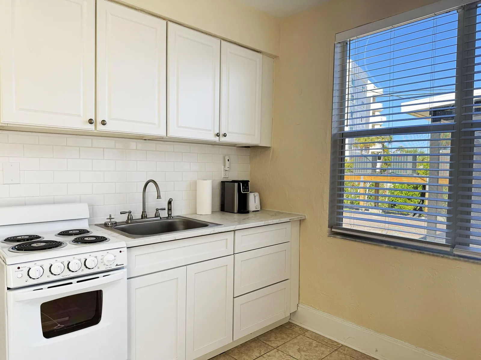 Venice Villas King 1BR – Corner Unit