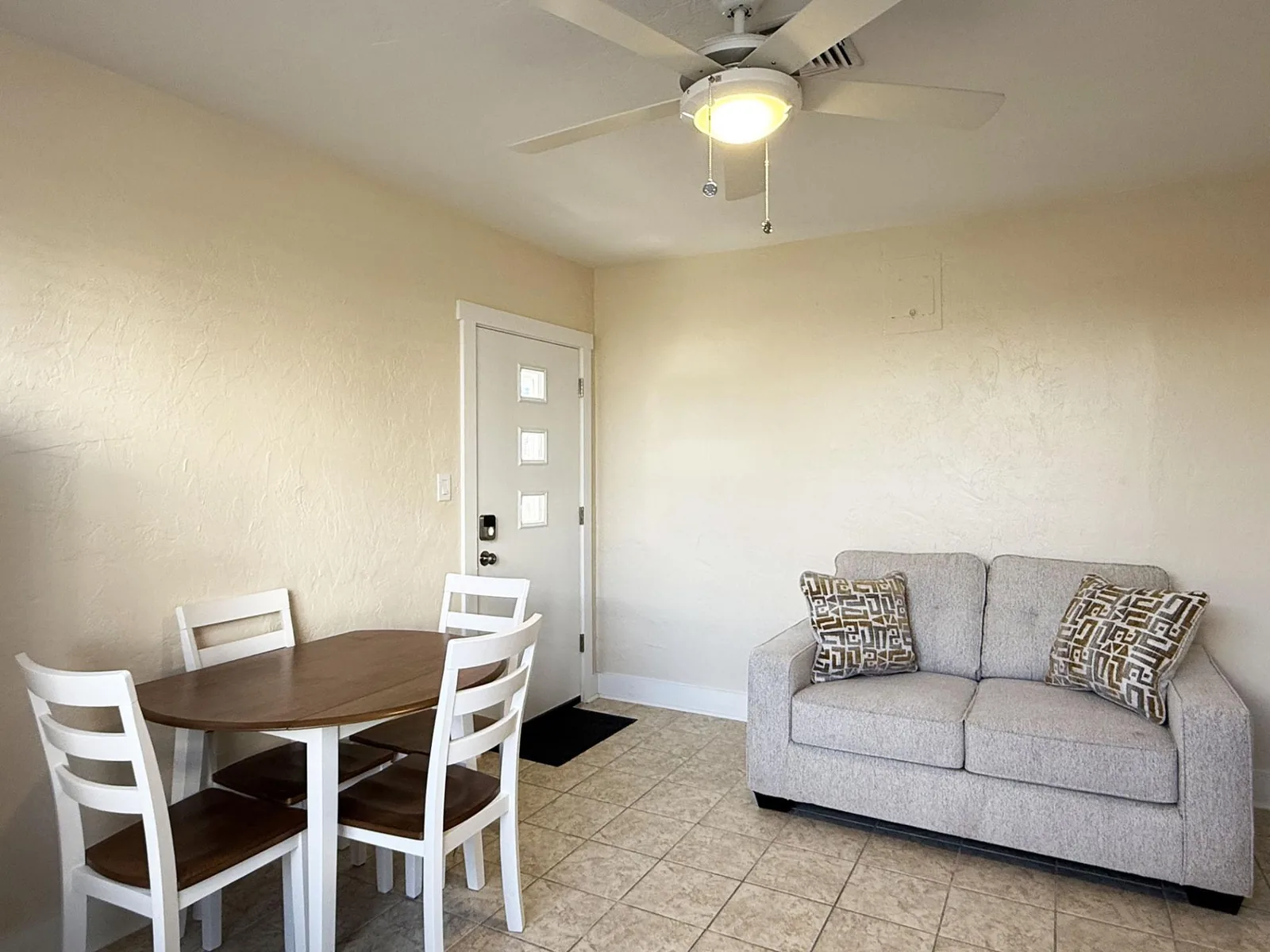 Venice Villas King 1BR – Corner Unit