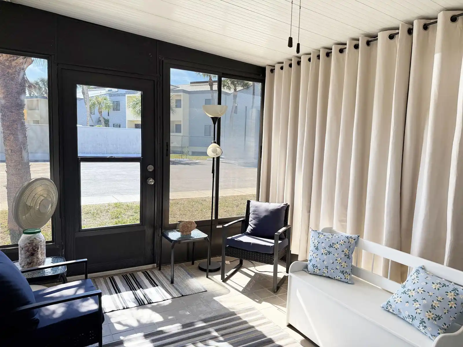 Venice Villas 1BR – Pool + Private Beach Access