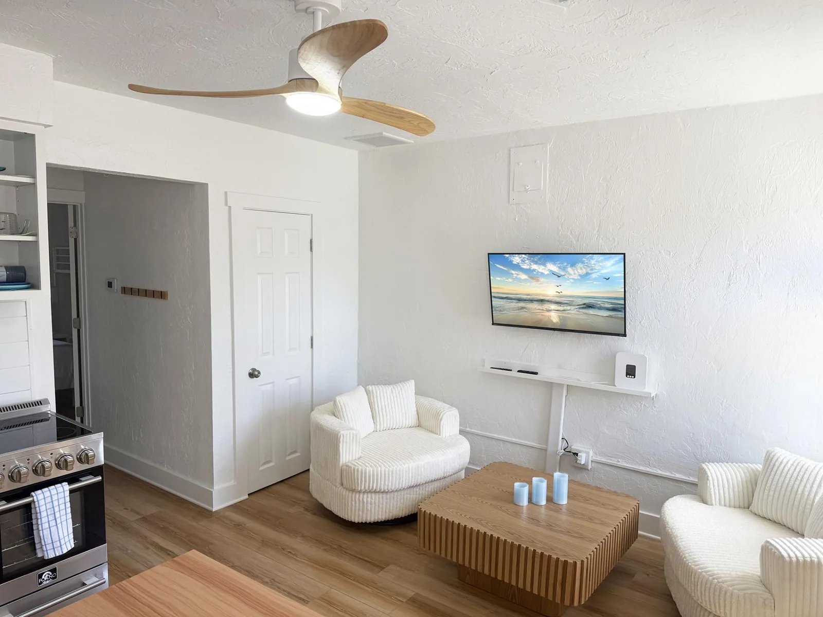 Venice Villas 1BR – King & Bunks Sleeps 4