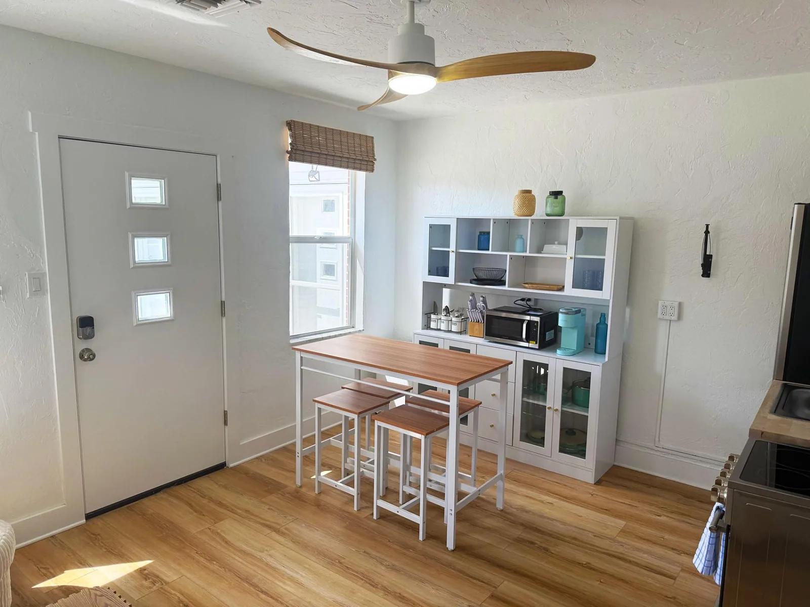 Venice Villas 1BR – King & Bunks Sleeps 4