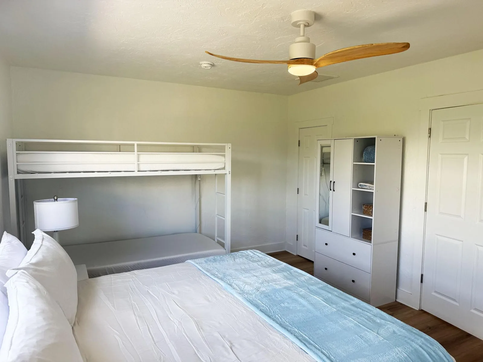 Venice Villas 1BR – King & Bunks Sleeps 4