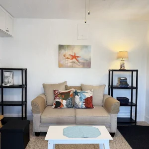 Venice Villas – 1BR Villa Steps to Beach + Pool