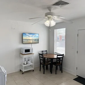 Venice Villas 1BR – Paradiso King Retreat