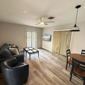 Venice Villas 1BR – Sleeps 4 Regina