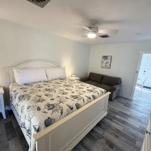 Venice Villas 1BR – King & Lanai Sleeps 4