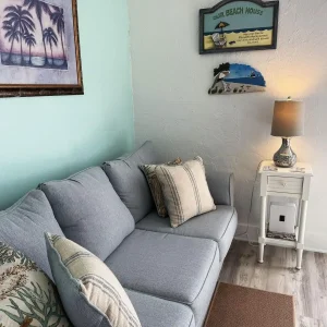 Venice Villas 1BR – Beachside Pool Escape