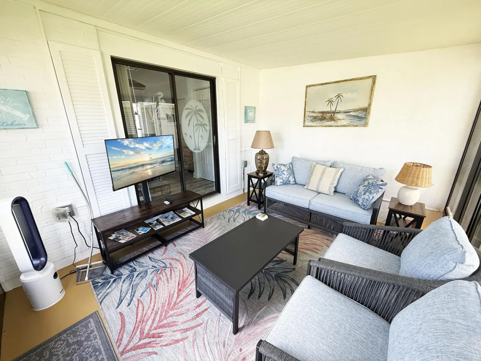 Venice Villas 1BR – Beachside Pool Escape