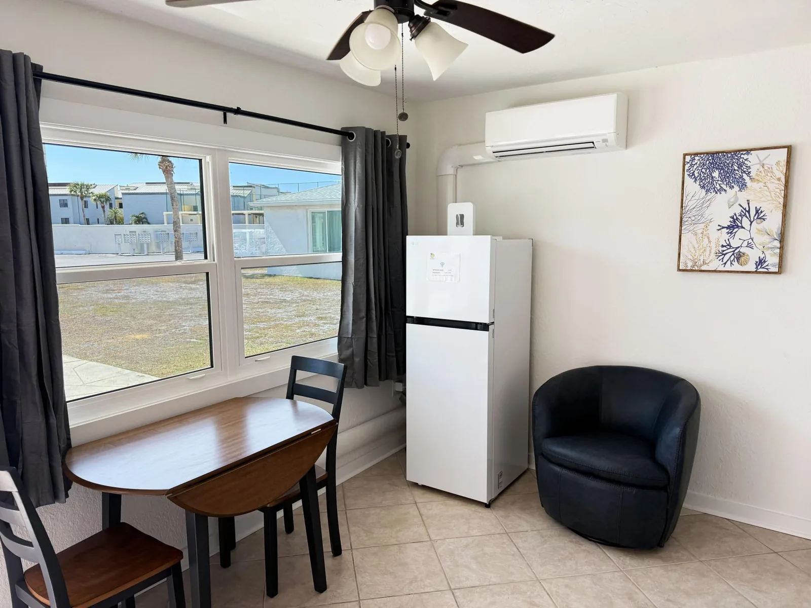 Venice Villas Studio – Walk-Out Poolside