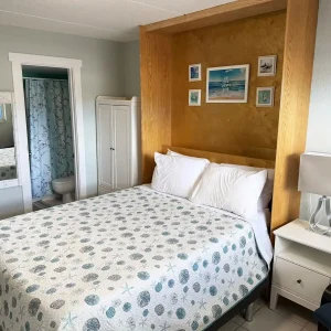 Venice Villas Studio – Steps to Beach & Pool
