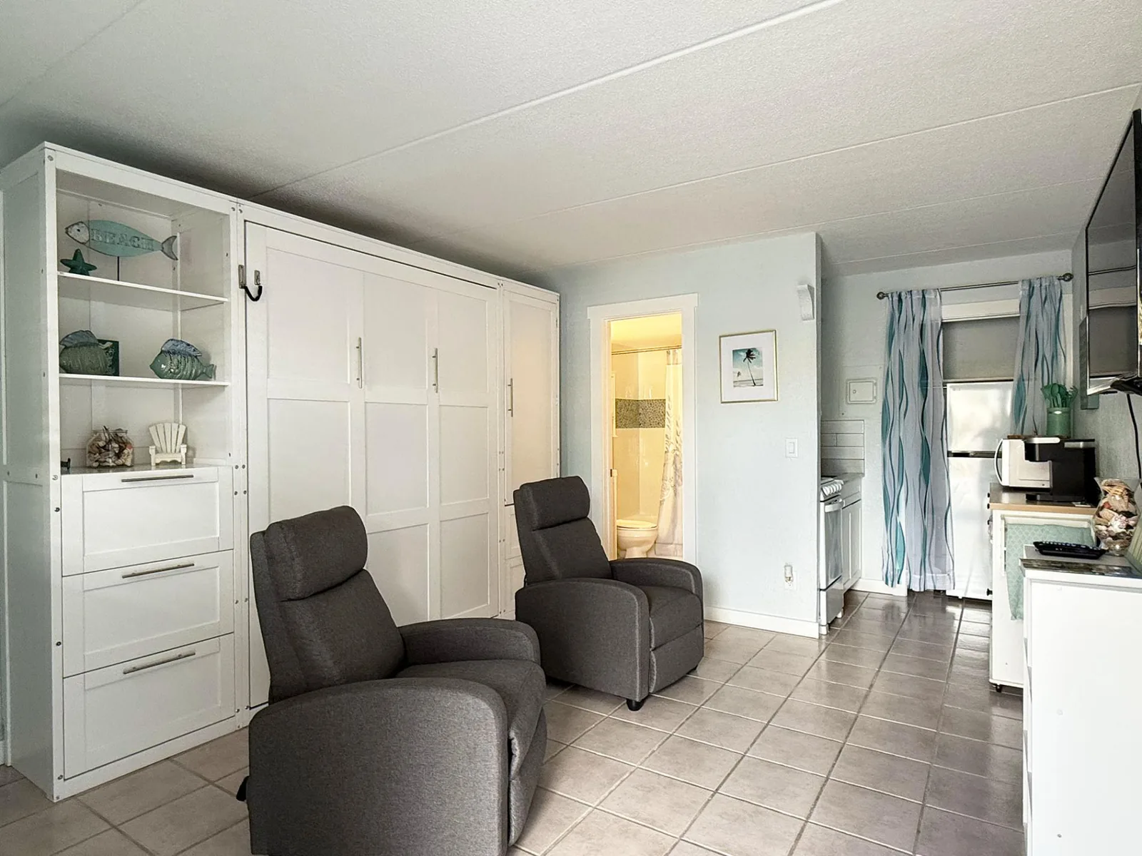 Venice Villas Studio – Ground Poolside Retreat