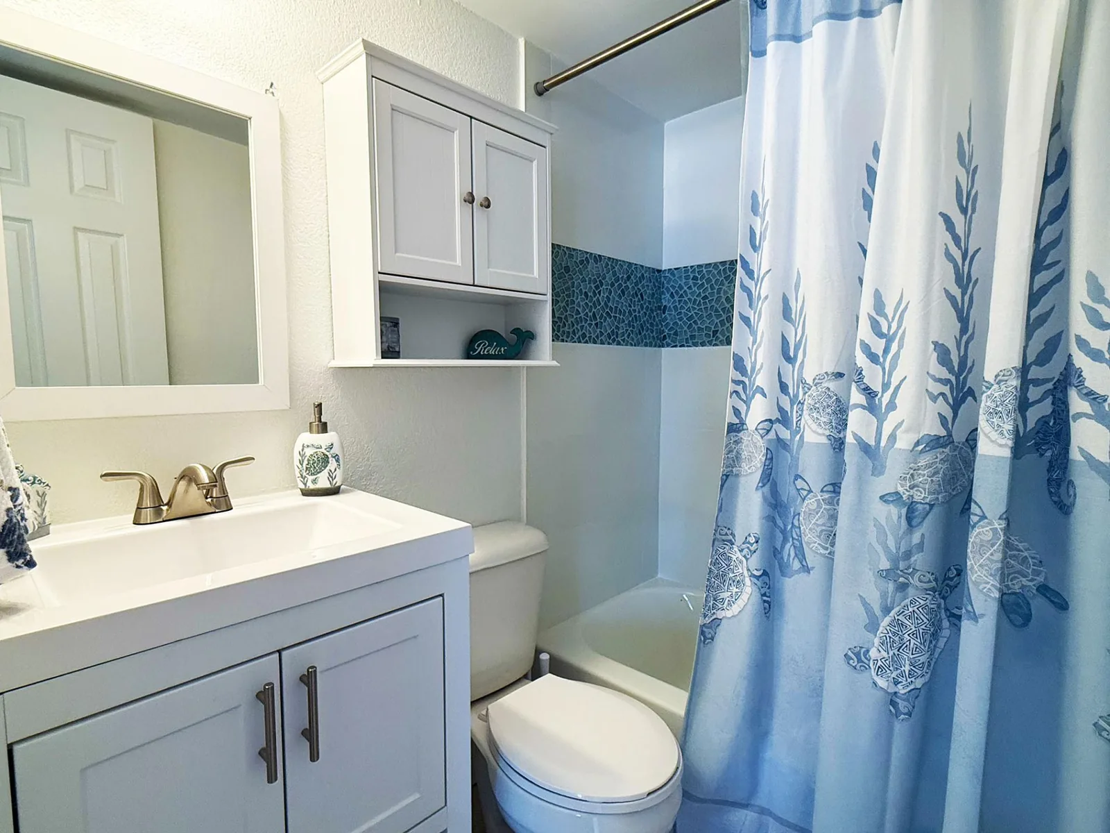 Venice Villas Studio – Ground Poolside Retreat